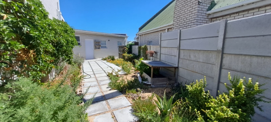 3 Bedroom Property for Sale in Velddrif Western Cape